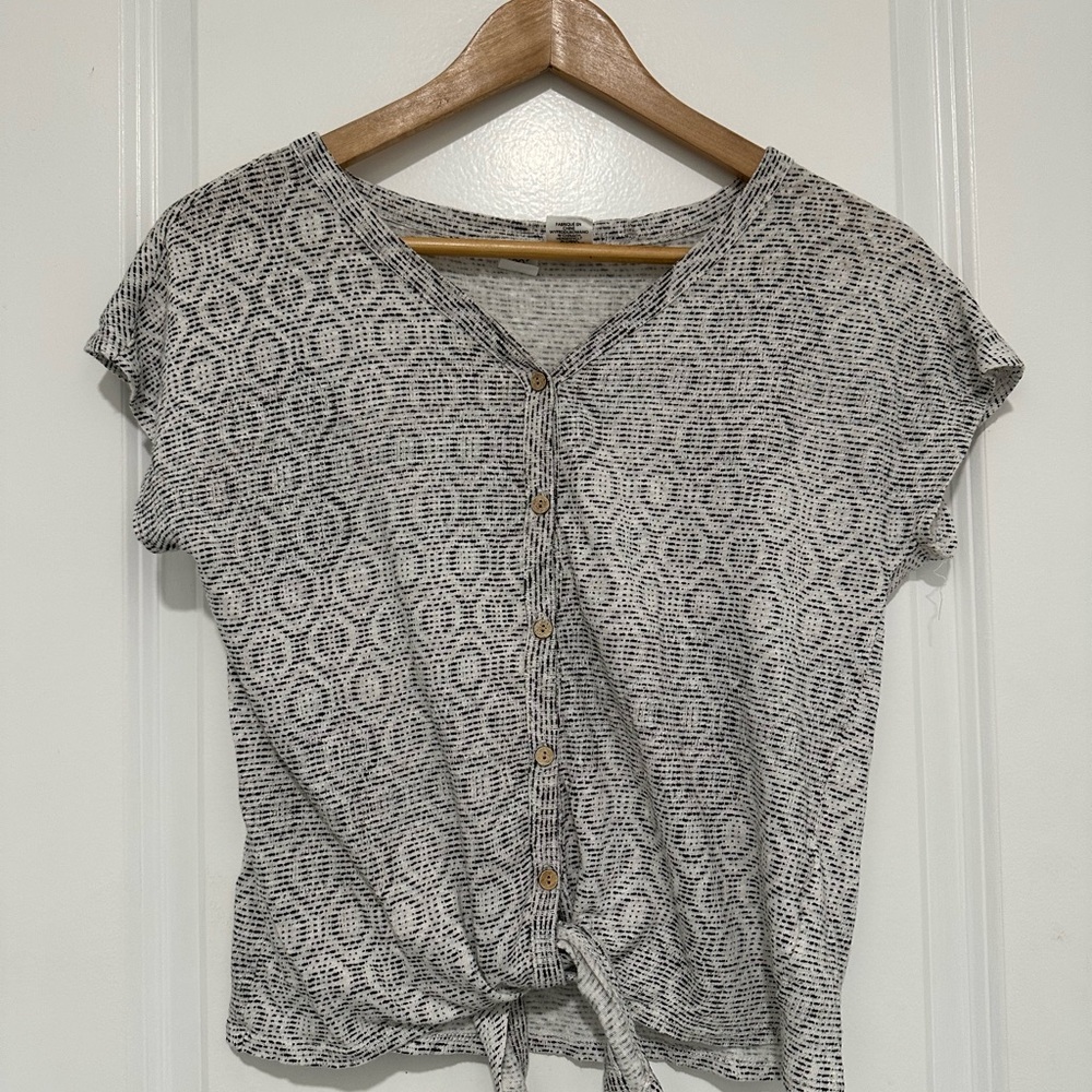 Artisan Ny Black and White Short Sleeve Button Down 100% Linen Shirt